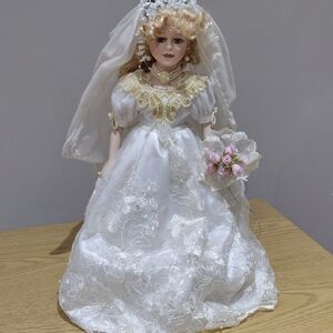 Precious Collectibles butterfly Kisses Porcelain Bride Doll